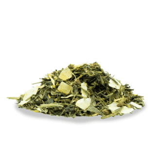 Gros plan sur un mélange de thé vert au CBD "Piña Colada", composé de feuilles de thé, morceaux d’ananas séchés et éclats de noix de coco. Pina Colada Gros plan sur un mélange de thé vert au CBD "Piña Colada", composé de feuilles de thé, morceaux d’ananas séchés et éclats de noix de coco. Pina Colada